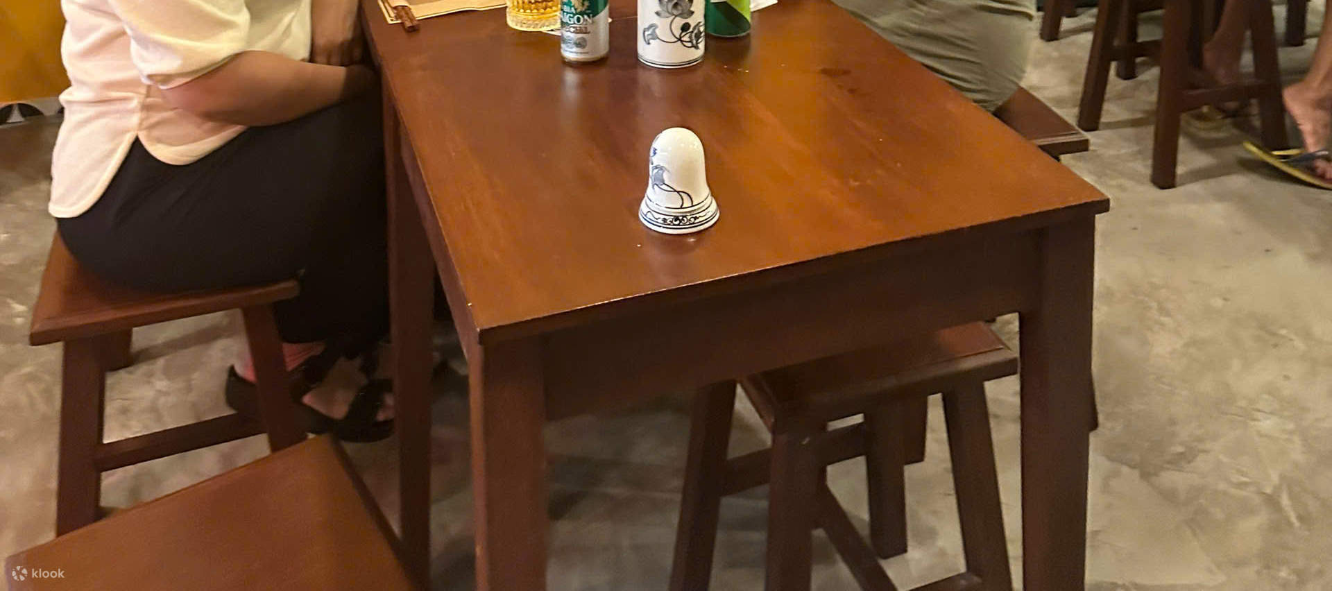 Com 1990 レストランで本格的なベトナム料理を体験