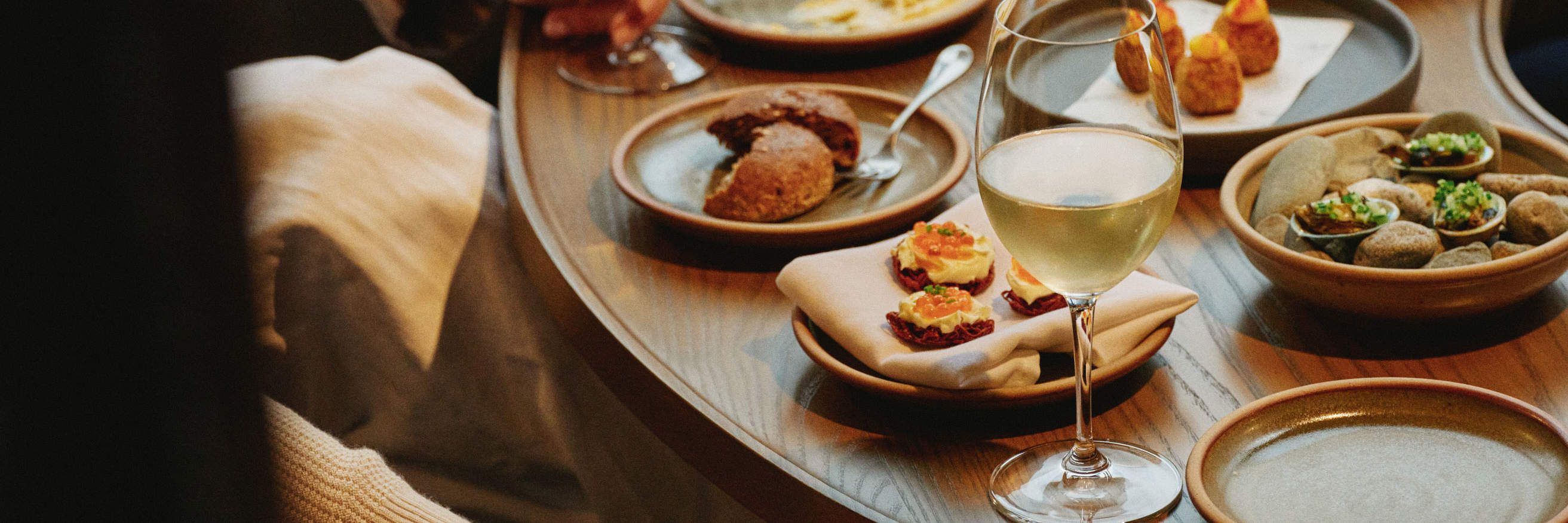 米尔福德峡湾商务舱体验 - RealNZ/Altitude Tours