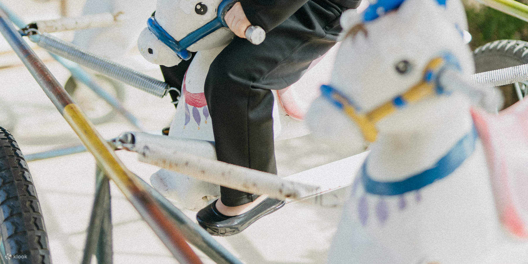 Chụp ảnh với đồng phục học sinh kiểu Hàn Quốc