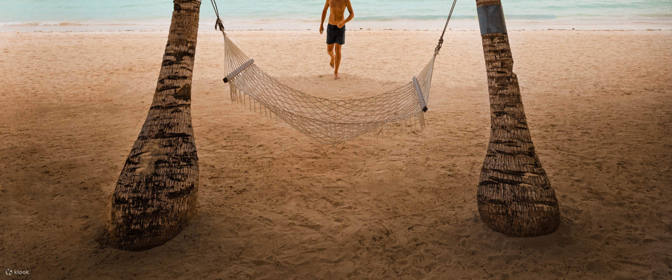 bersantai di buaian di South Palms Resort Bohol