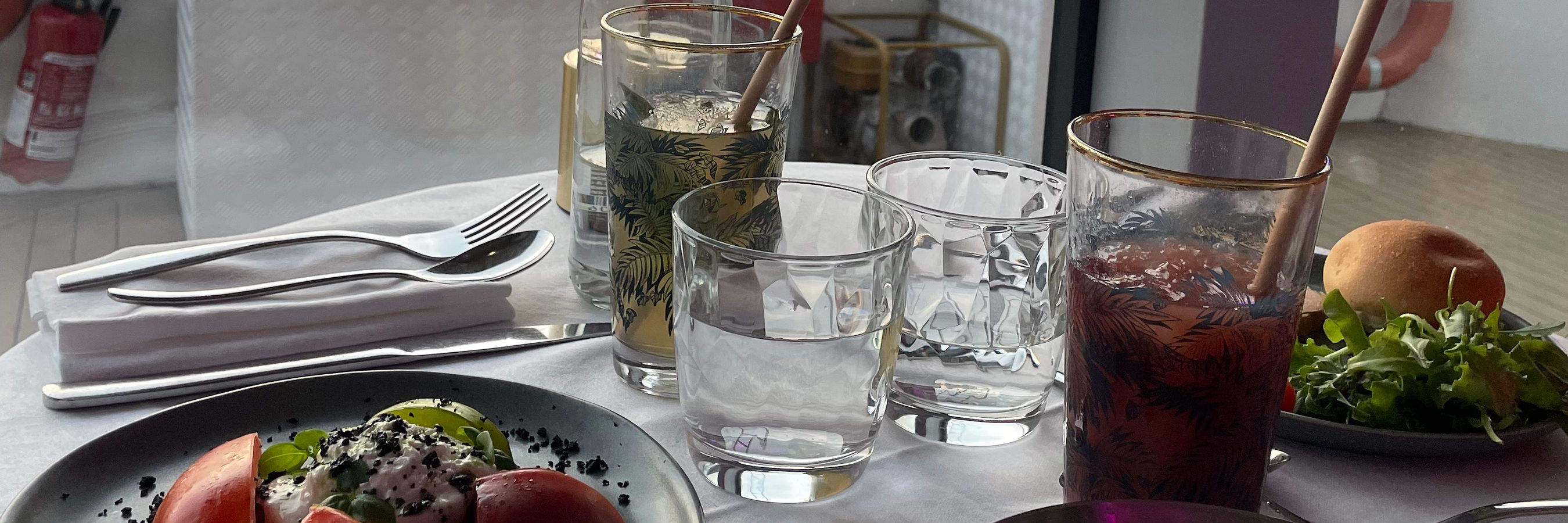 Gourmet Dinner Cruise on Seine River with Live Music in Paris