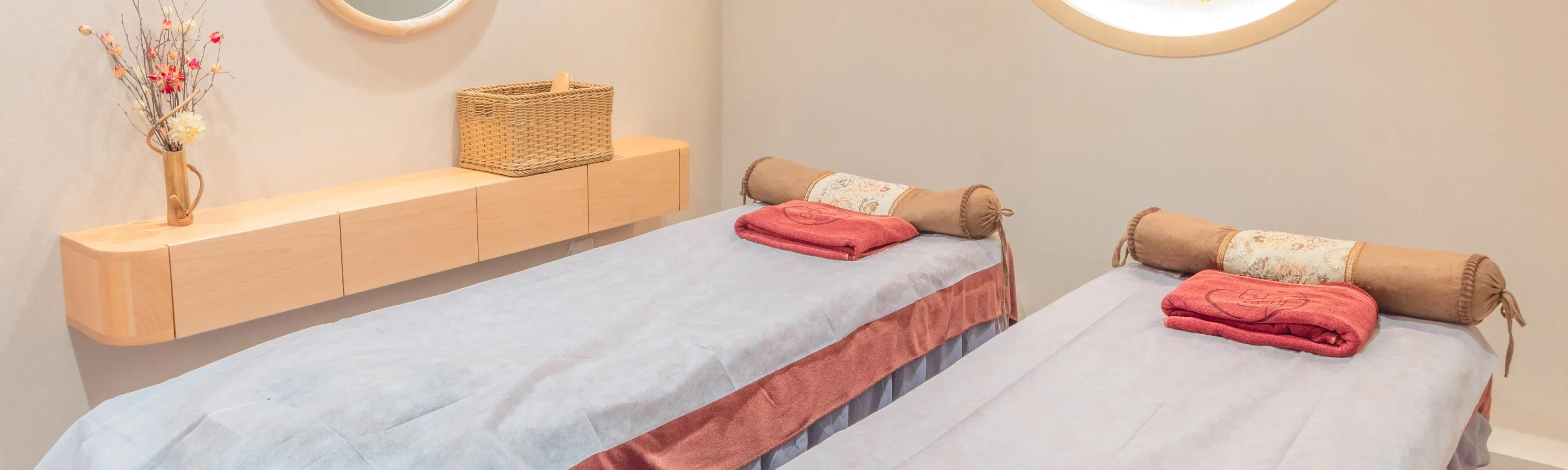 雁月中医综合中心, Ngan Yuet Health,hk spa, 养生中泰按摩, thai massage