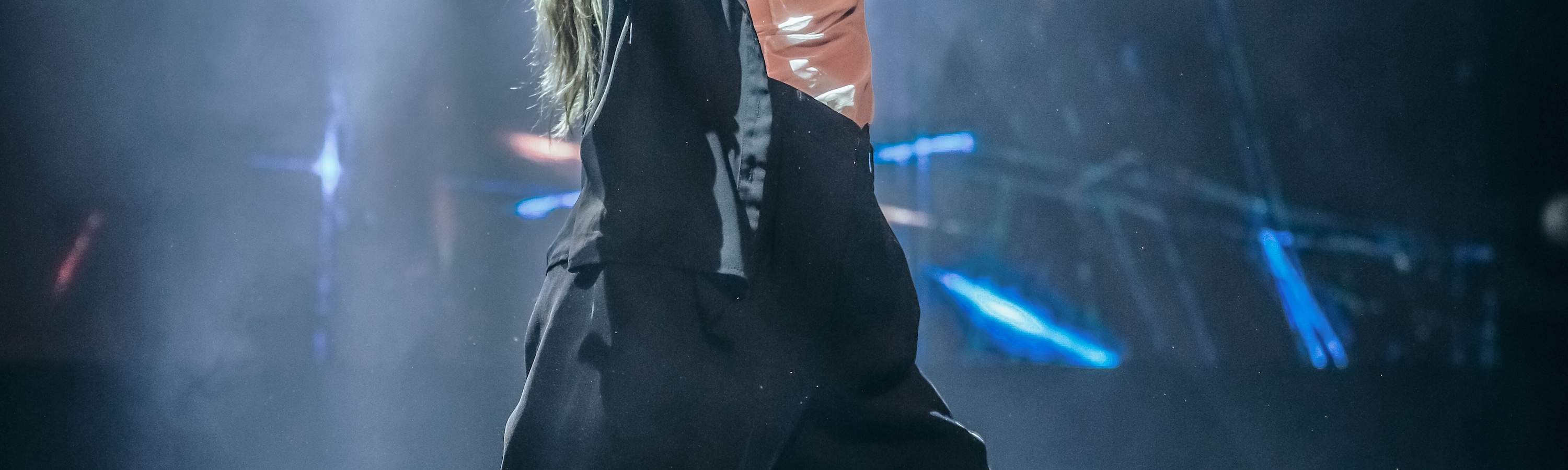 Pengajar tarian K Pop profesional