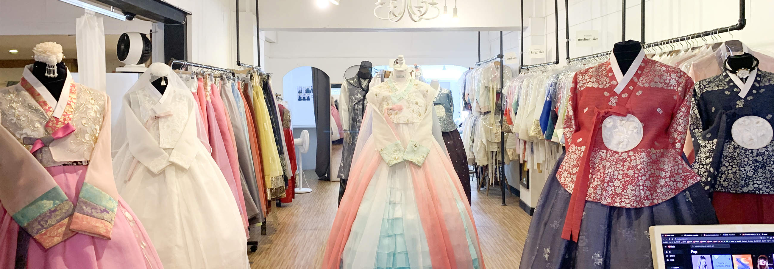 Experiencia de cultura coreana en Jeju: Alquiler de Hanbok y uniformes escolares, K-Beauty y sesión de fotos