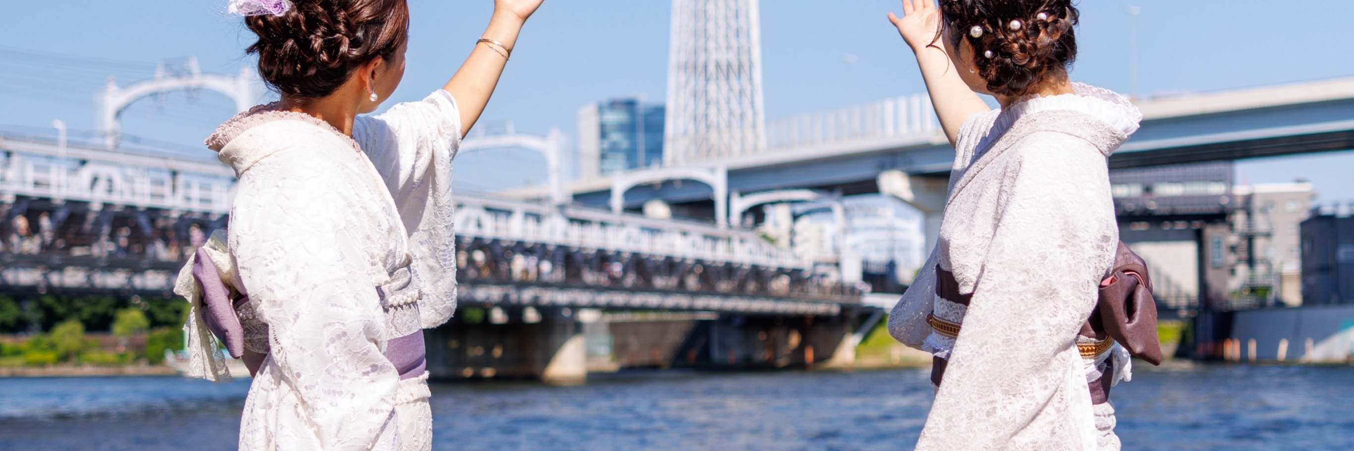 [Hội bạn thân] Địa điểm chụp ảnh không chỉ có đường chính Asakusa. Tokyo Skytree là một tháp phát sóng và quan sát được kết nối với khu thương mại 