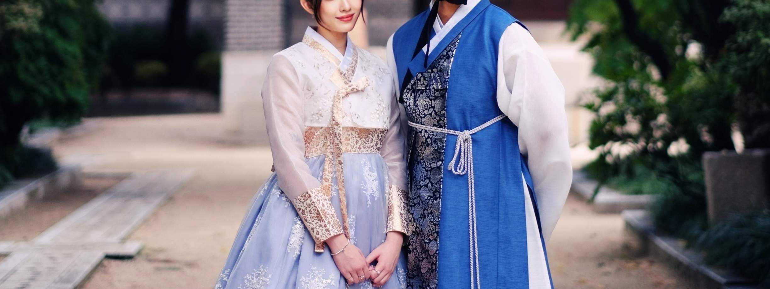 So sieht ein Herren-Hanbok in der Kategorie Premium-Hanbok aus.