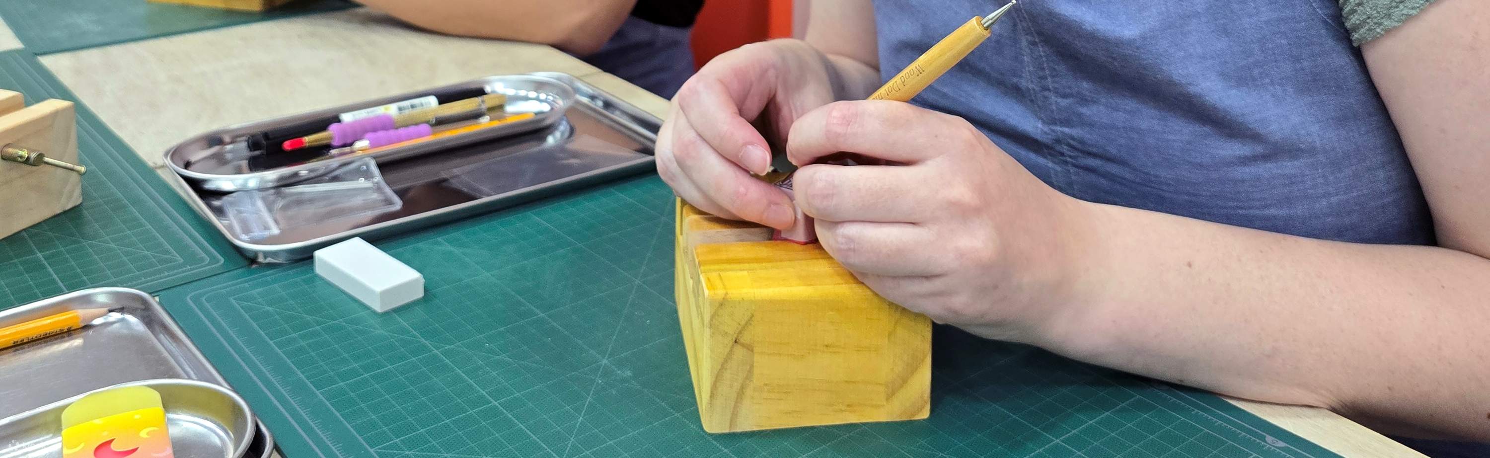 Lokakarya Segel Batu Ukiran Tangan Euljiro Seoul dalam Alfabet Korea