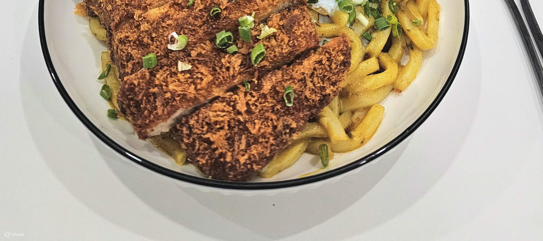 Kafe Monokrom di Singapura