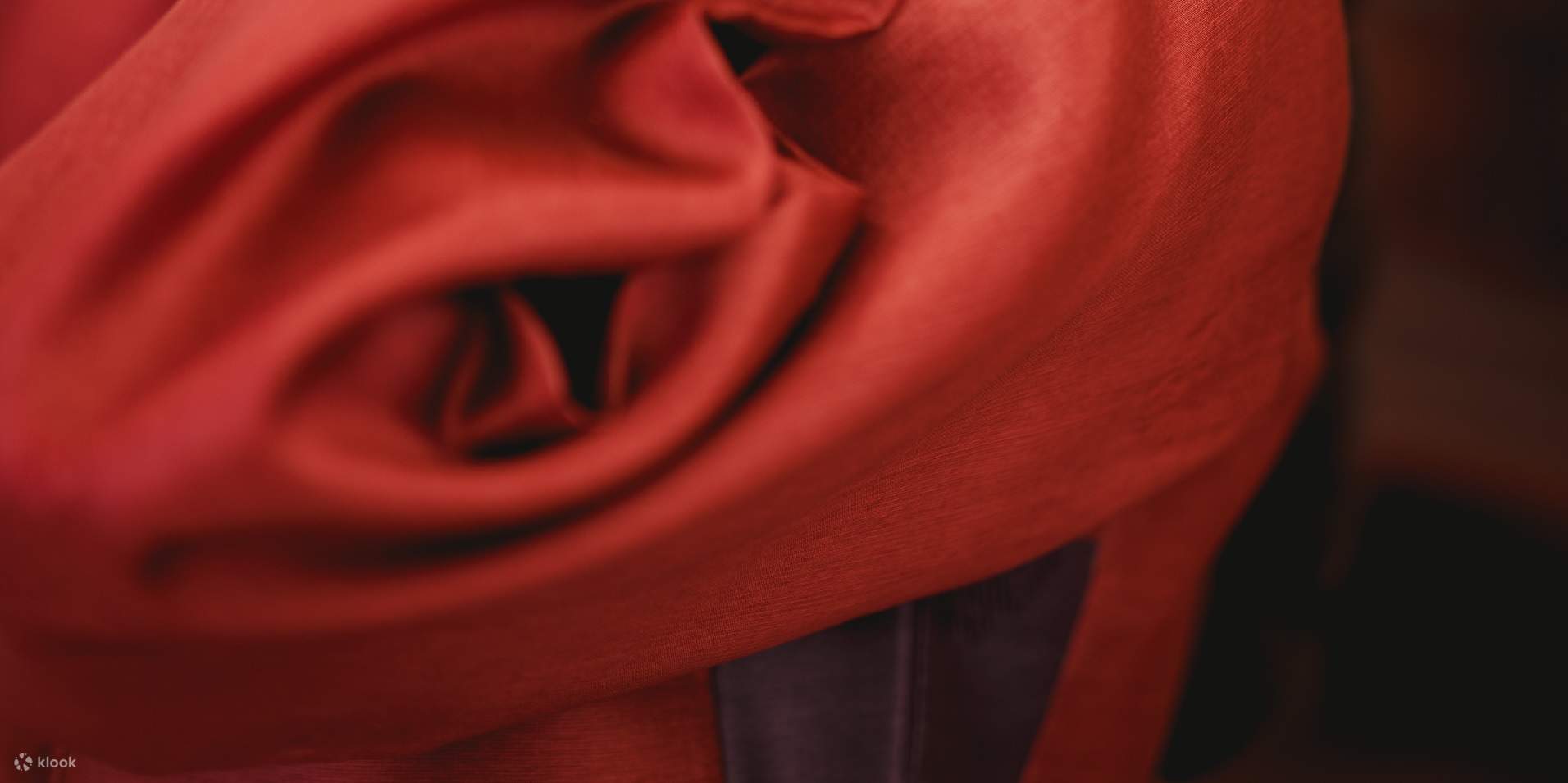 Traditional Hanbok Indoor Studio Photoshoot Experience in Jeju