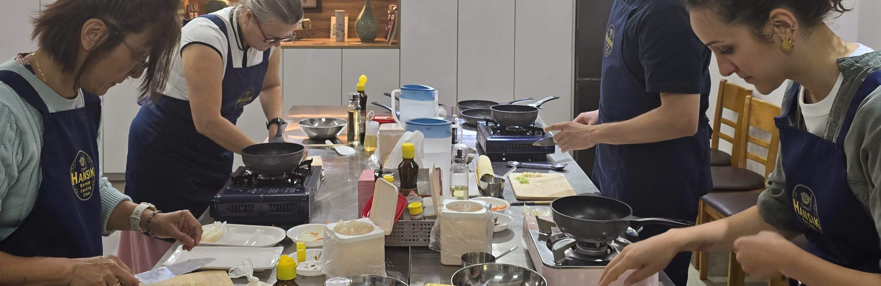 Auténtica clase práctica de cocina coreana en el corazón de Seúl