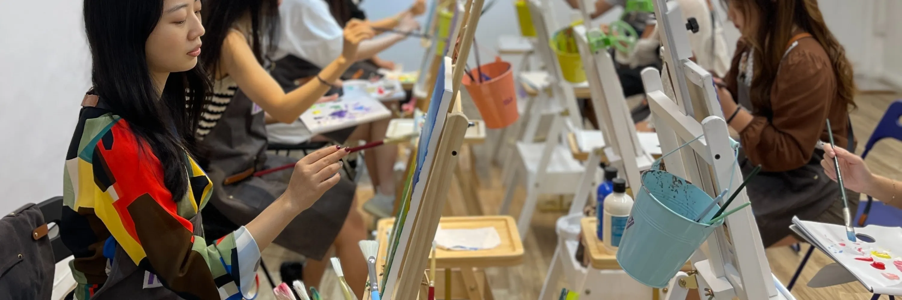 Rica Art Space - 压克力艺术创作坊｜肌理绘画工作坊｜Art & Wine｜湾仔