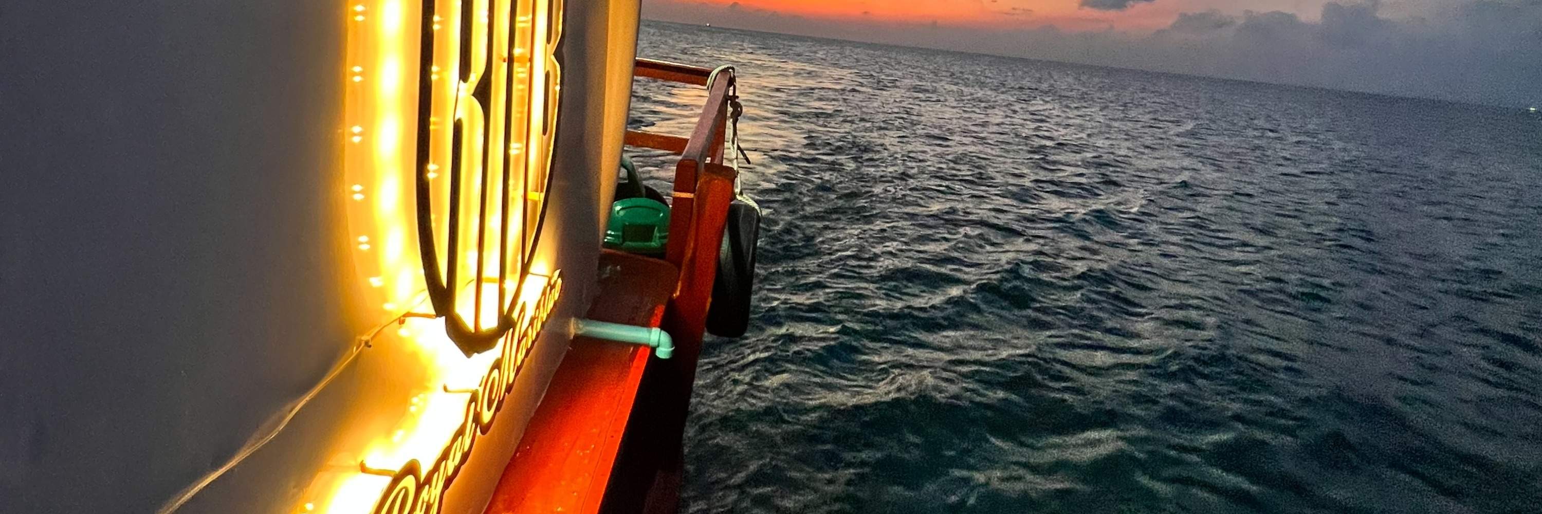 龜島＆南緣島周邊浮潛一日遊