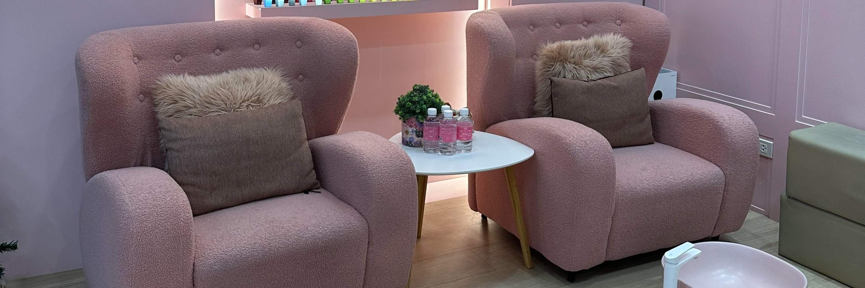 曼谷 Nak Niwat Sleep Salon美甲体验