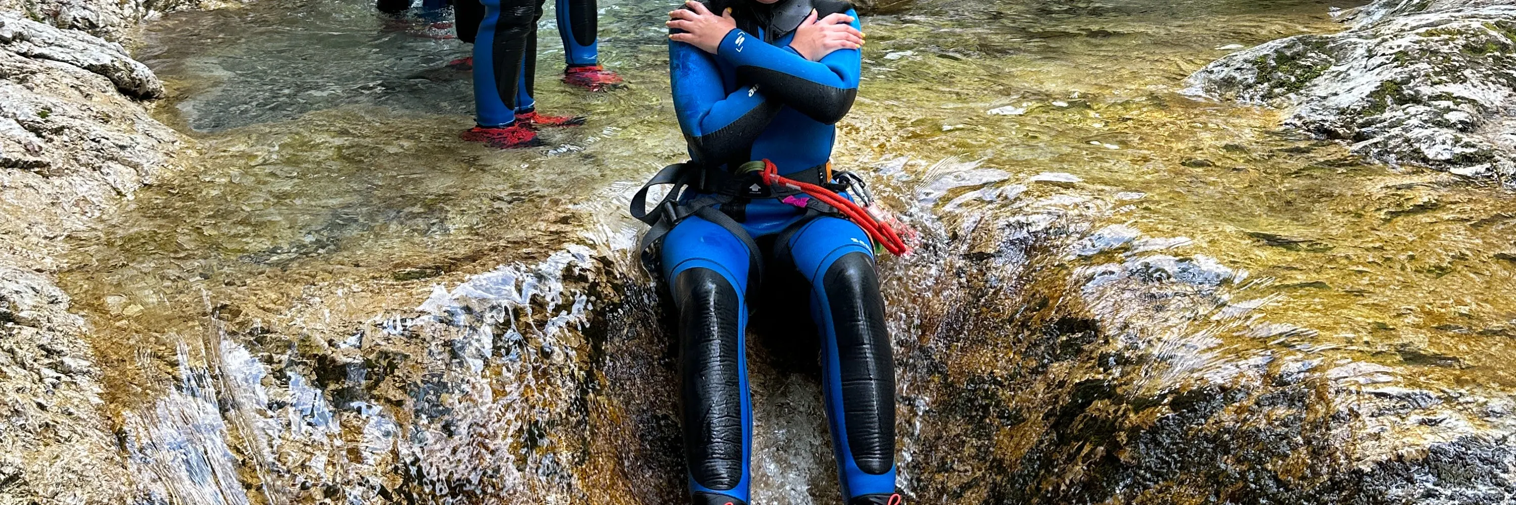 苏塞克峡谷激动人心的溪降