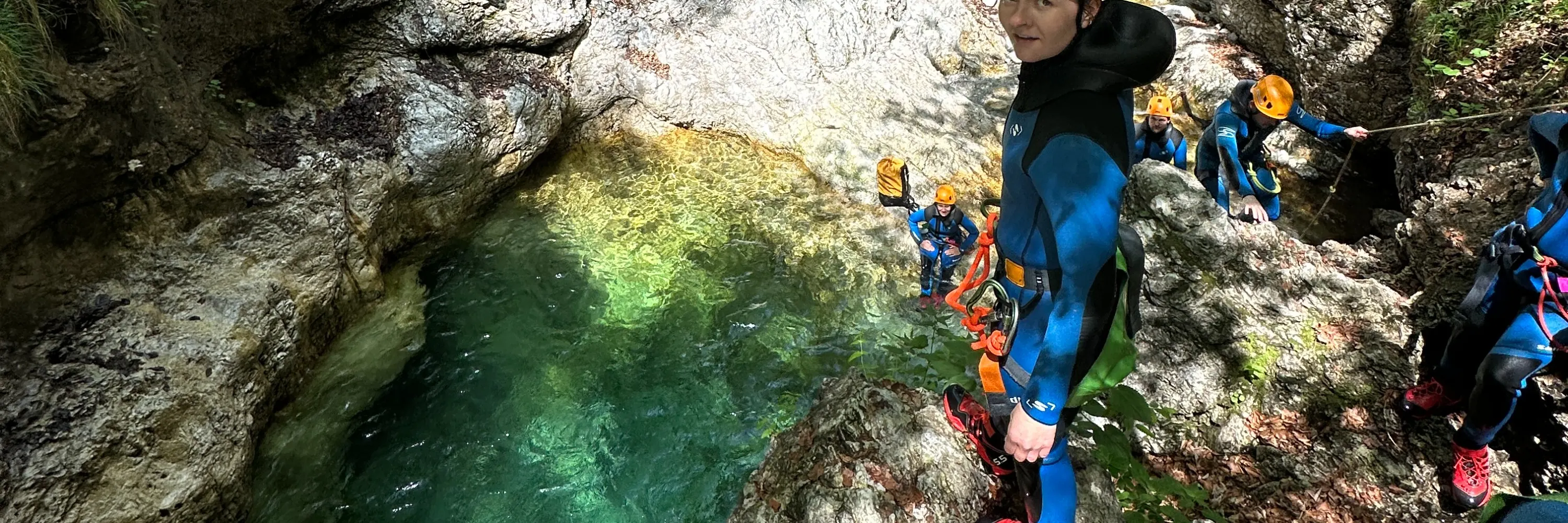 苏塞克峡谷激动人心的溪降