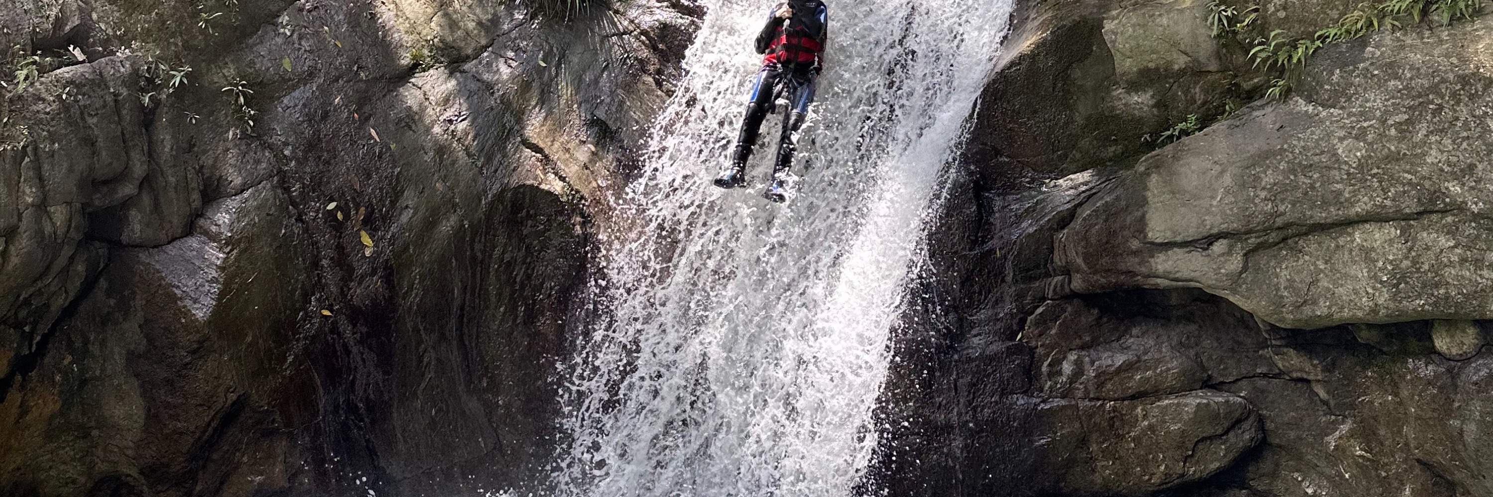 [Nashan and Nagu] Yilan Nan'ao | Excursión de medio día de barranquismo en la cascada Jinyue