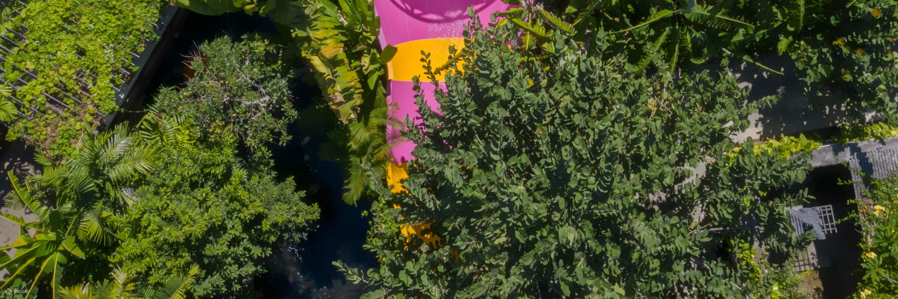 Python-Rutsche im Waterbom Bali