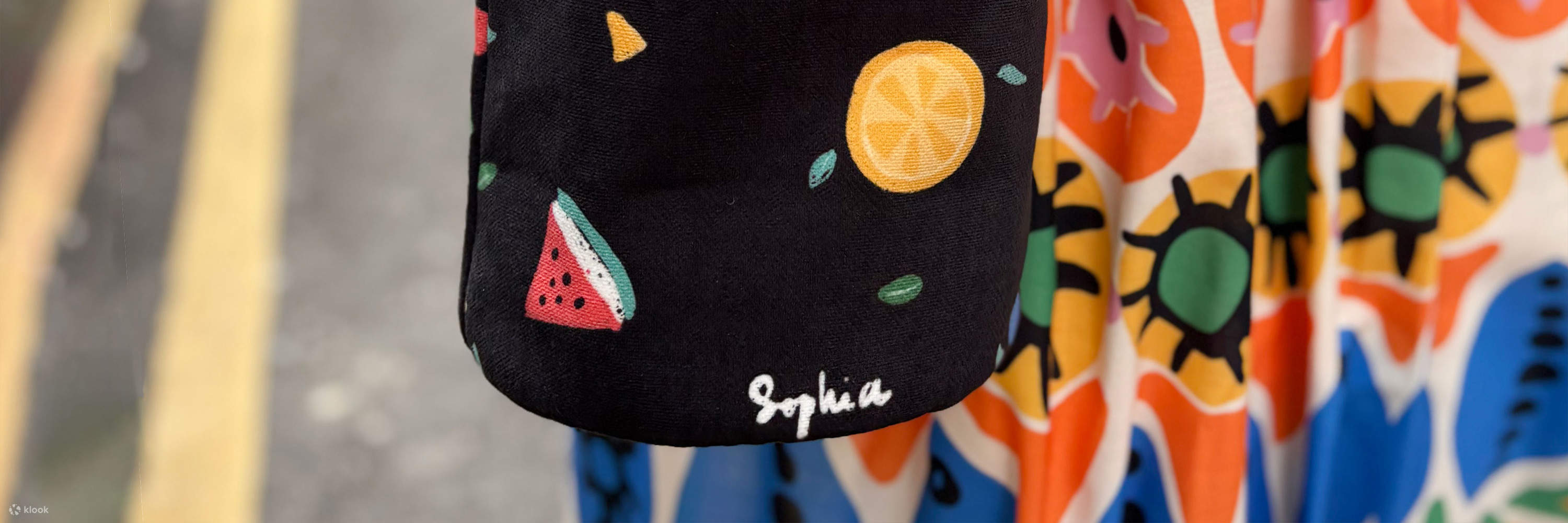 将你的画作变成独一无二的包包，让你爱不释手。