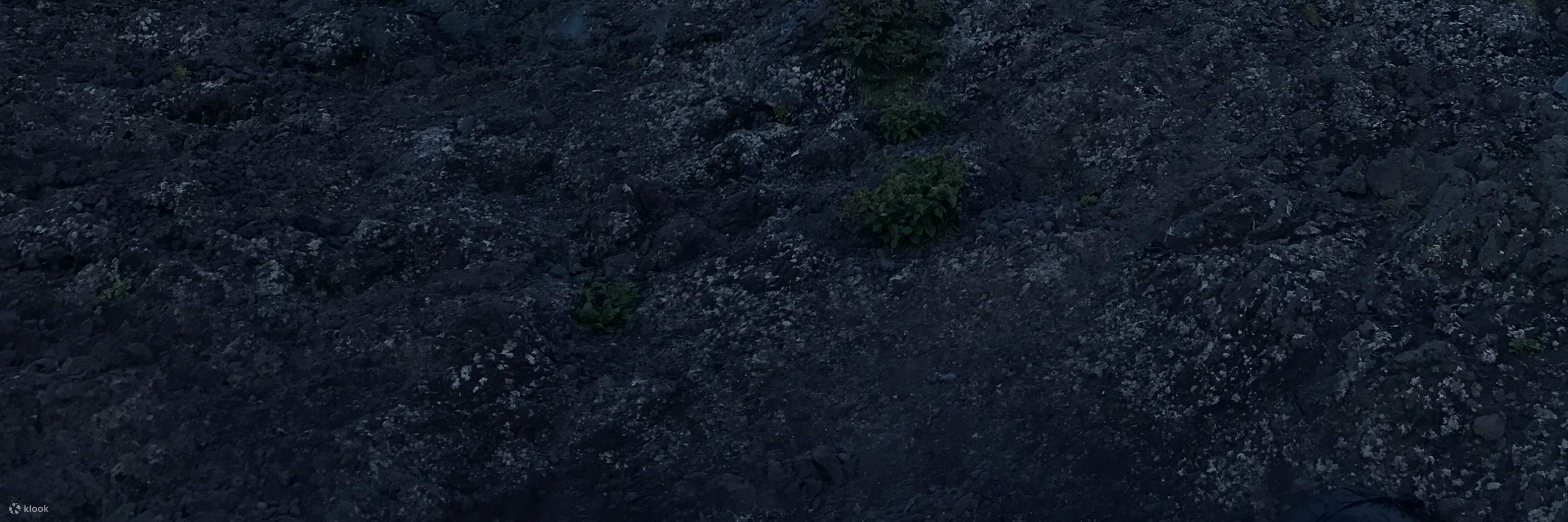 Gunung Fuji mendaki di pagi hari