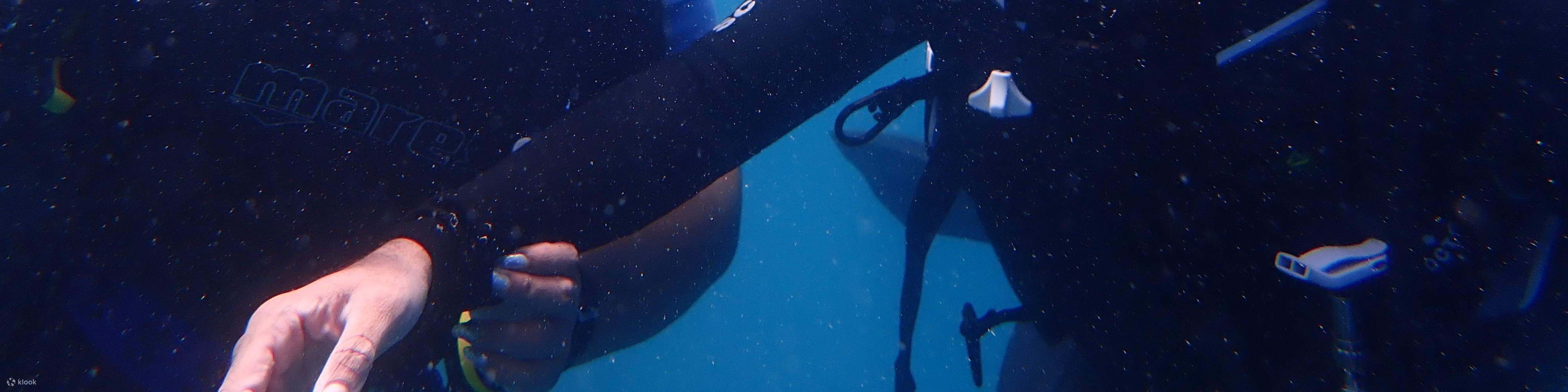 Corso PADI Open Water Diver: Impara a immergerti e ammira i relitti giapponesi della Seconda Guerra Mondiale