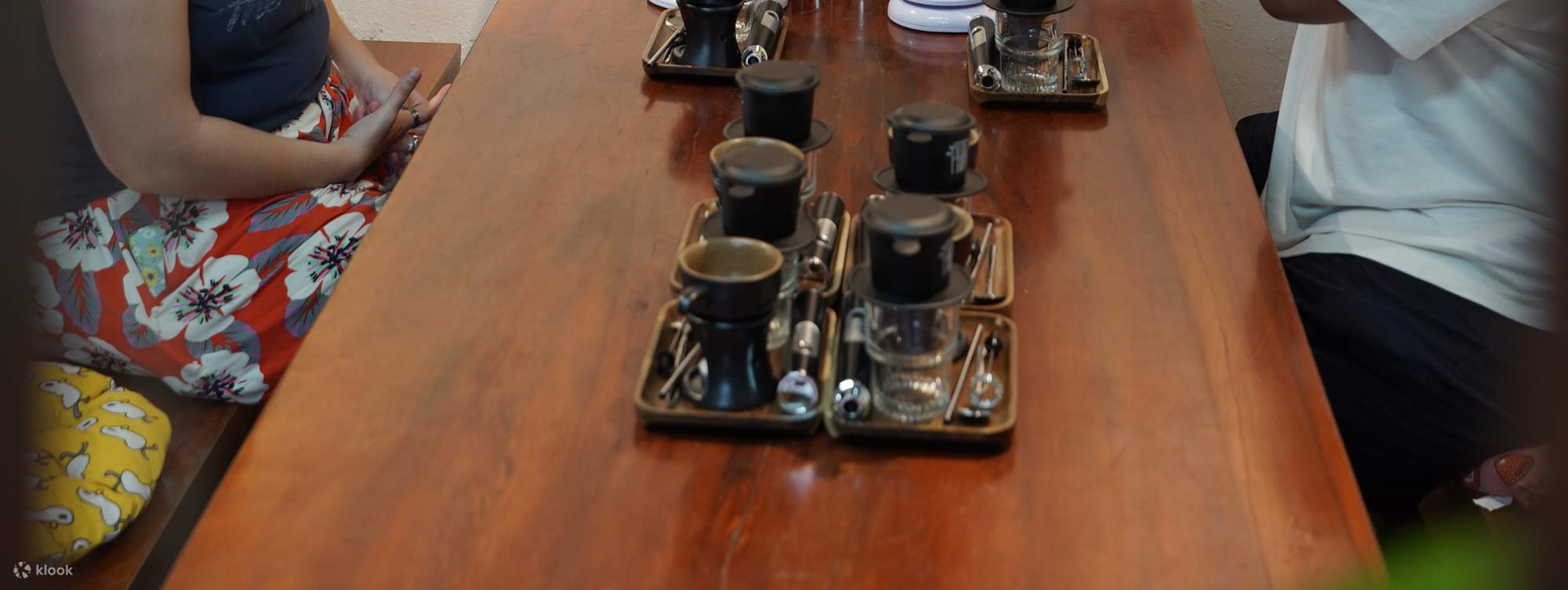 Kelas Kopi Phin Hue Dengan Gaya Telur, Garam & Kelapa 