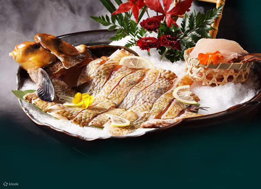 鑫厨房魚饗宴 · 成都ミシュランガイドレストラン | 7322 パーク