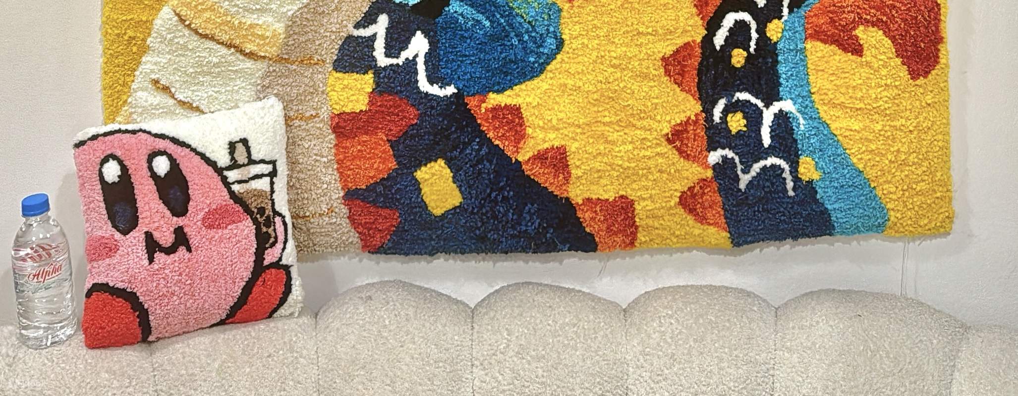 Bạn có thể tạo ra những tác phẩm tufting lớn lên đến 1,2 x 1,8m, thời gian sắp xếp linh hoạt.