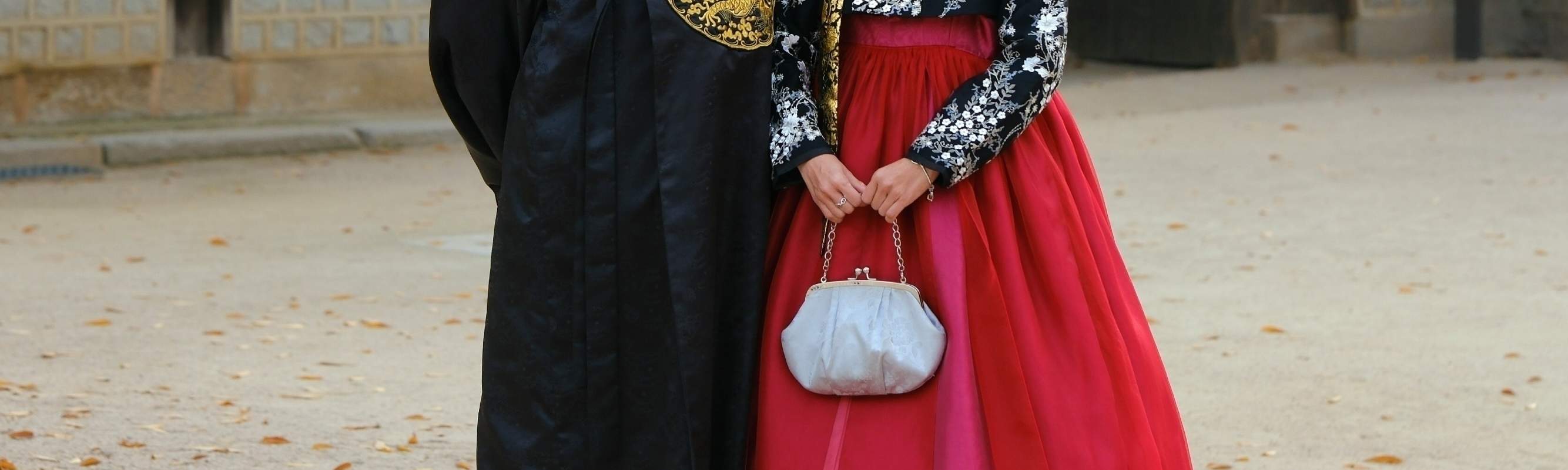 Schaffen Sie unvergessliche Erinnerungen mit Ihren Liebsten in unserem wunderschönen Hanbok. (Premium Hanbok)