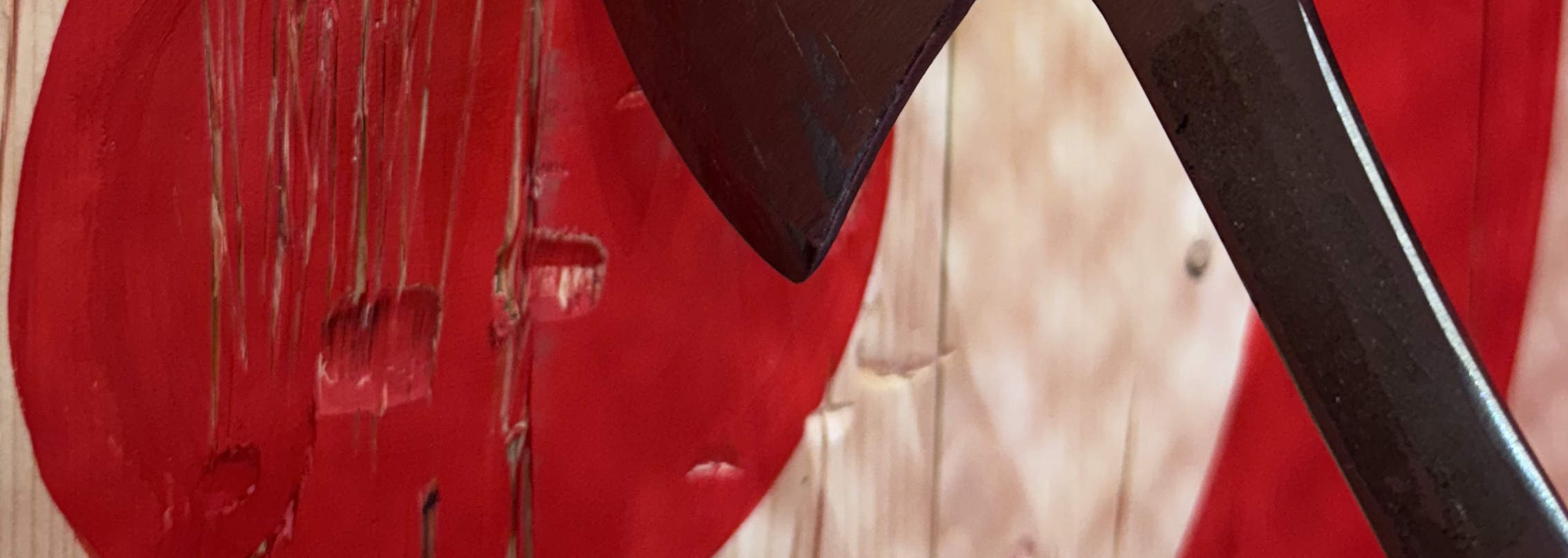 Один бросок – и вы навсегда подсели на топороманию! Попадите прямо в яблочко!