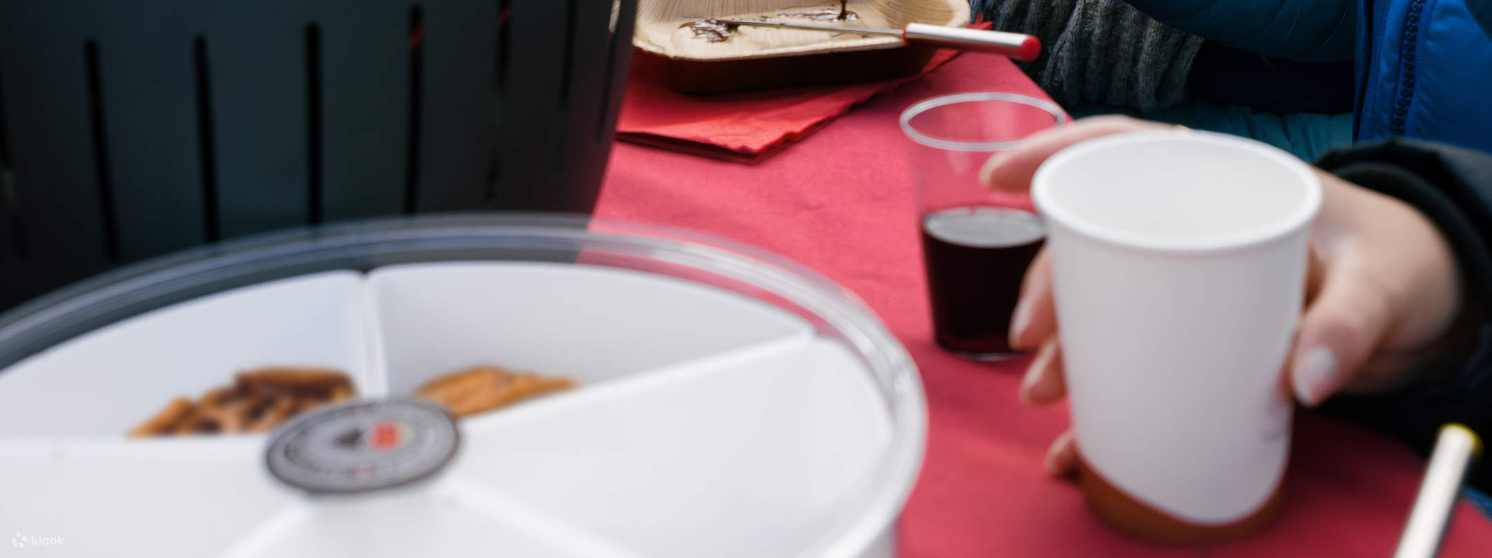 Cozy Chocolate Fondue Float di Interlaken