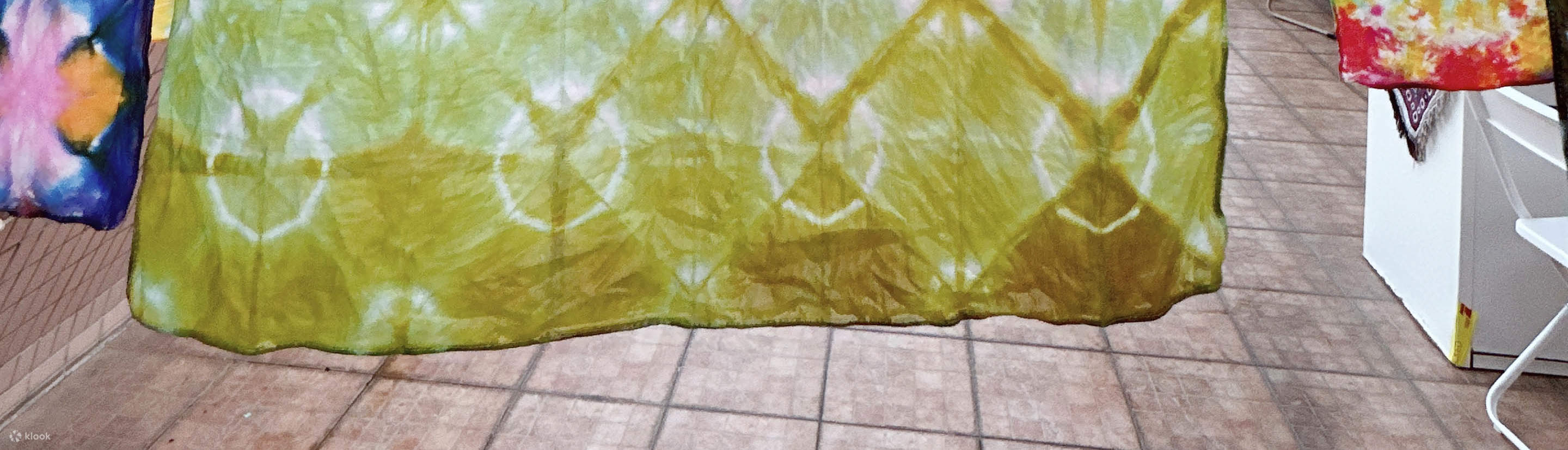 IRREGULart - Lokakarya tie-dye yang kreatif