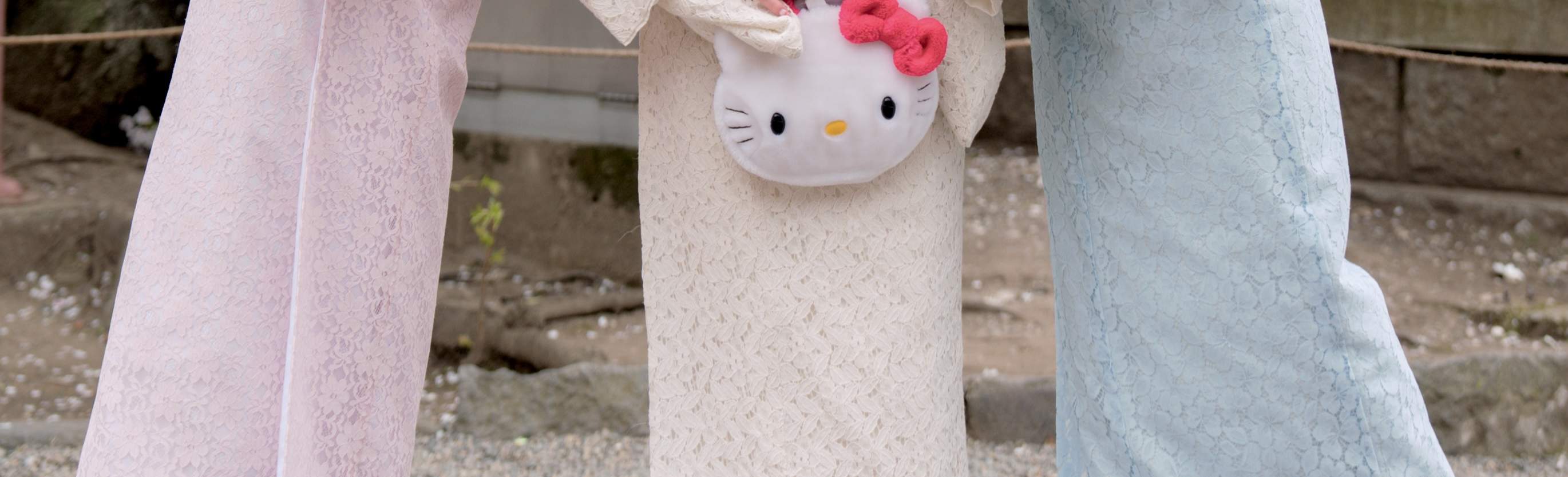 [Style cosplay exclusif Klook] Apportez vos produits dérivés de personnage préférés à Asakusa pour découvrir un style de kimono unique ! (※①Le kimono est de la même couleur que celle du personnage et peut ne pas correspondre à la photo. ②Le sac à main est