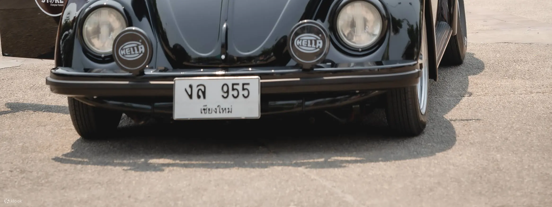 泰式礼服租赁以及老式敞篷车