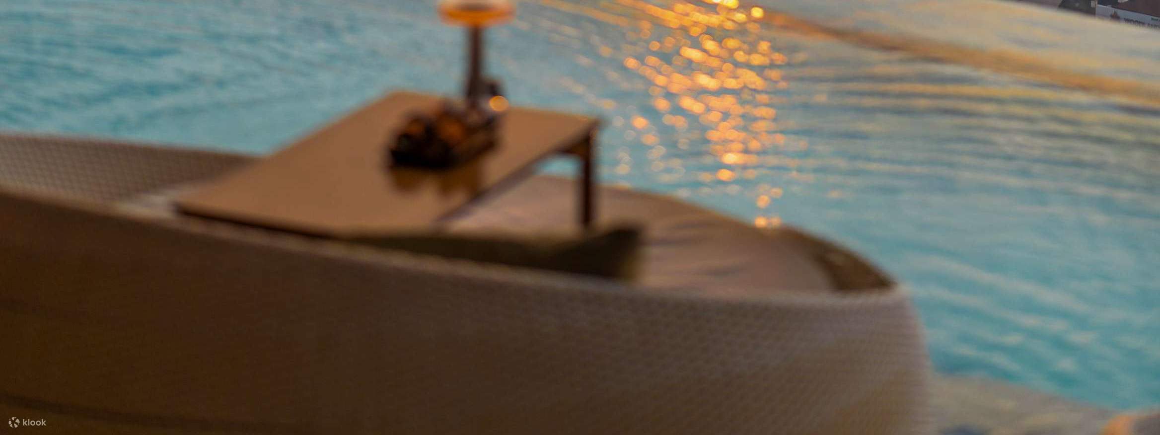 Послеобеденный чай в Barracuda Sky Gala Bar, Akara Hotel Pattaya