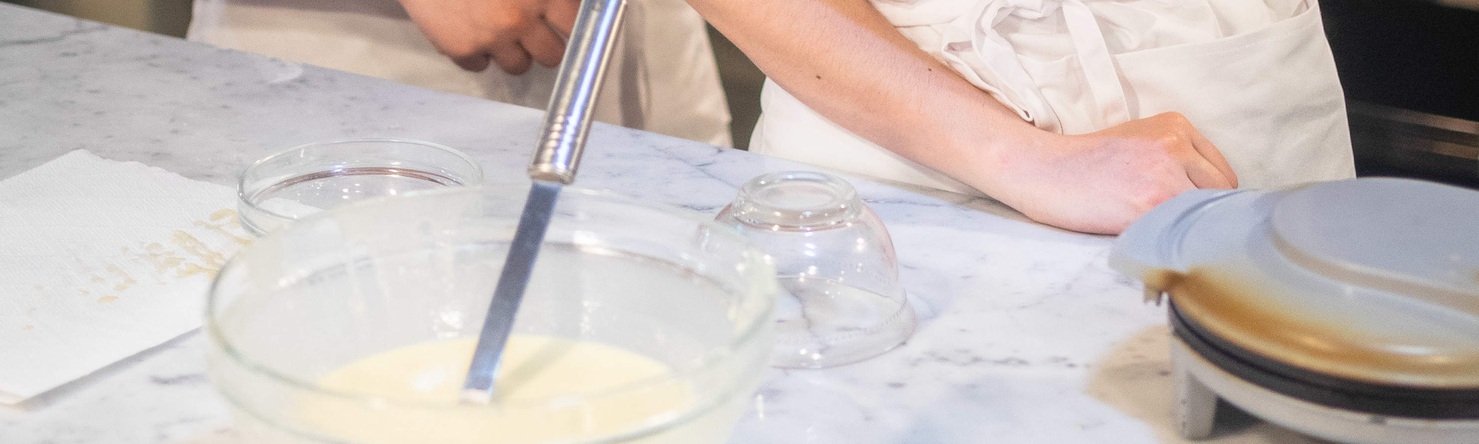 Pizza and gelato cooking class in Rome