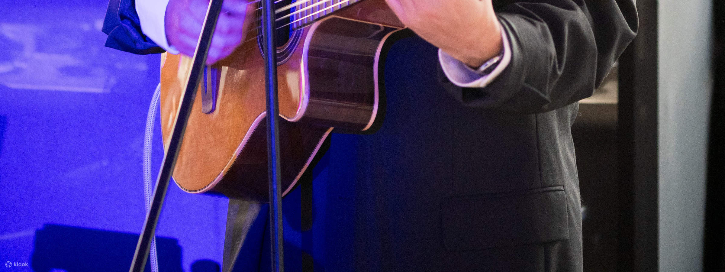 Gourmet Dinner Cruise on Seine River with Live Music in Paris