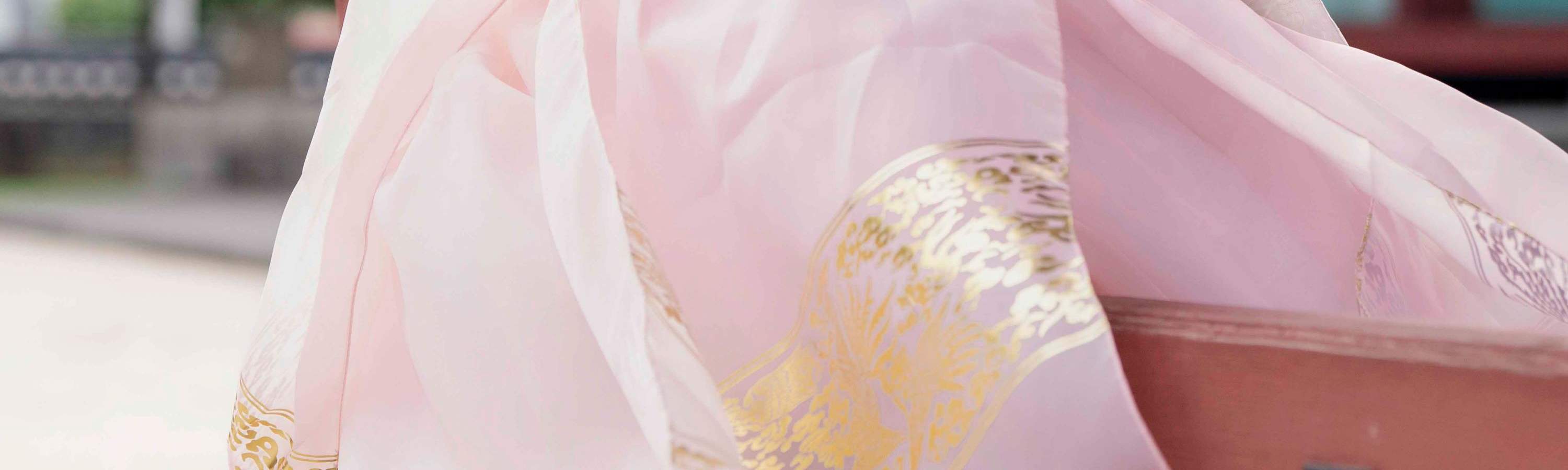 Esperienza di Noleggio Hanbok della Regina di Jeju