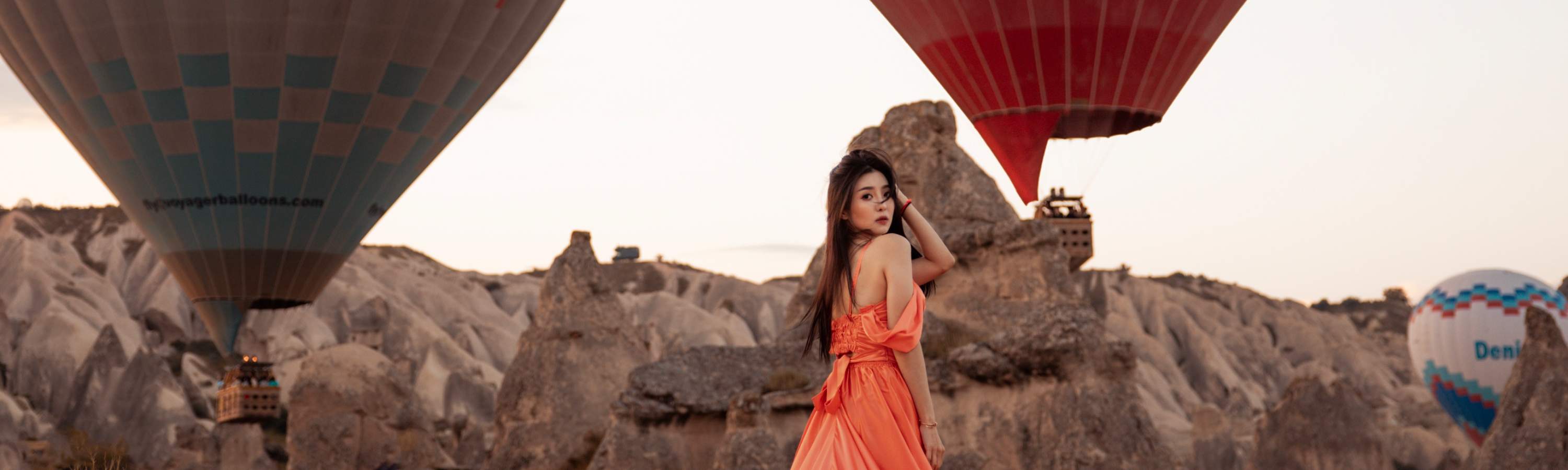 Kappadokien | Privates Fotoshooting mit fliegenden Kleidern