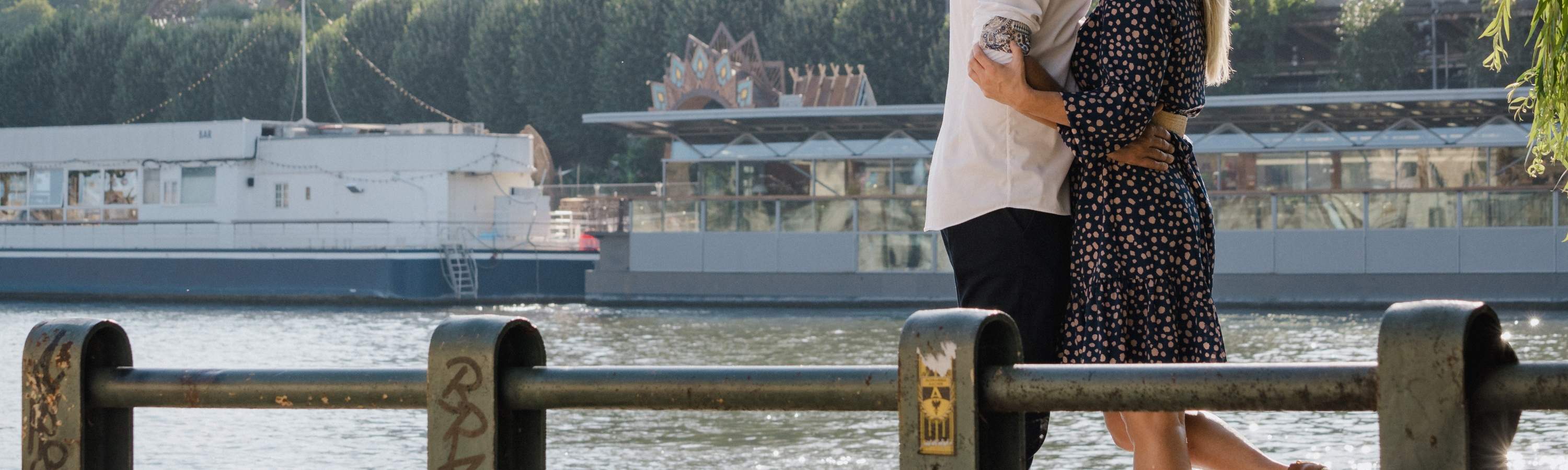 파리 스냅사진 - 에펠탑 주변에서 찍는 전문적인 사진