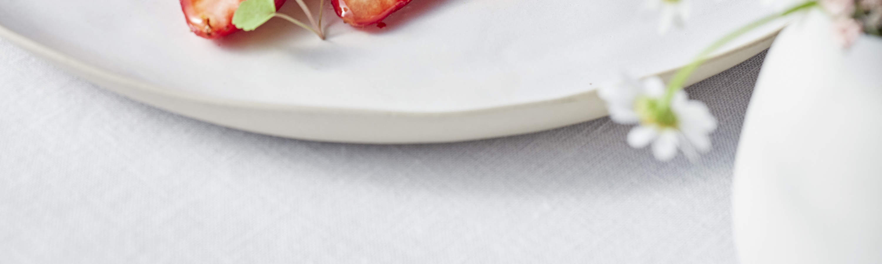 Обед и ужин на круизных теплоходах Bateaux Parisiens