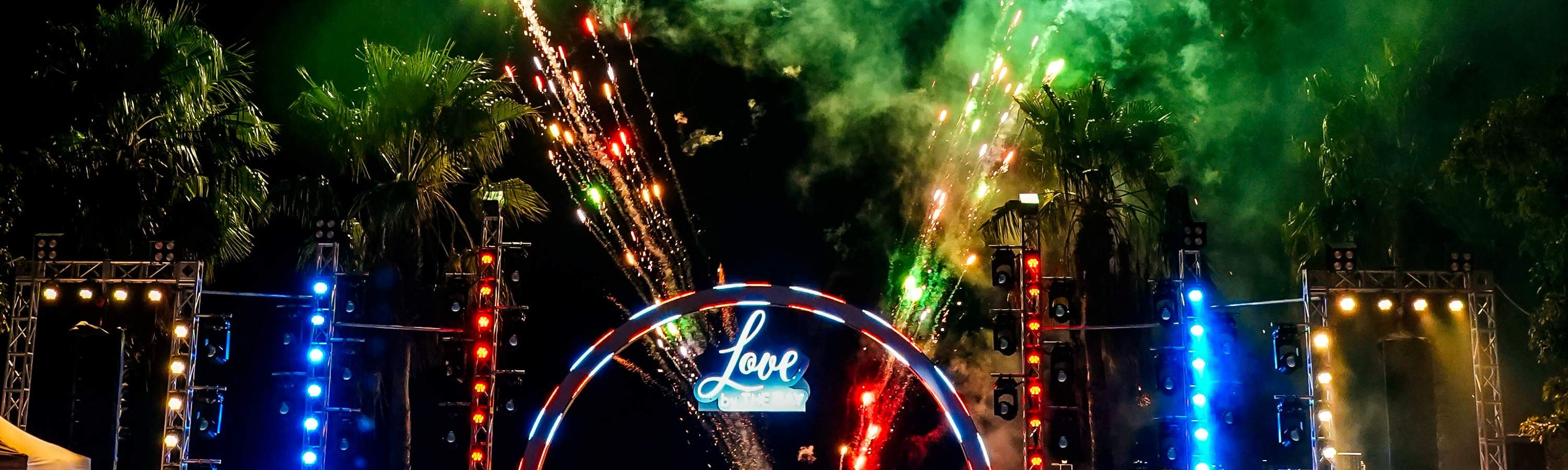 芽庄大使俱乐部游艇烧烤自助餐