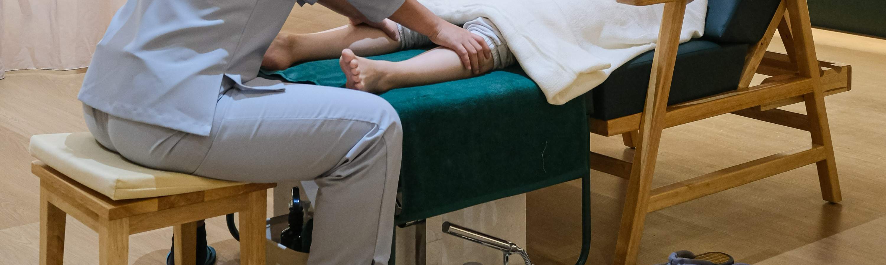 นวดฝ่าเท้า