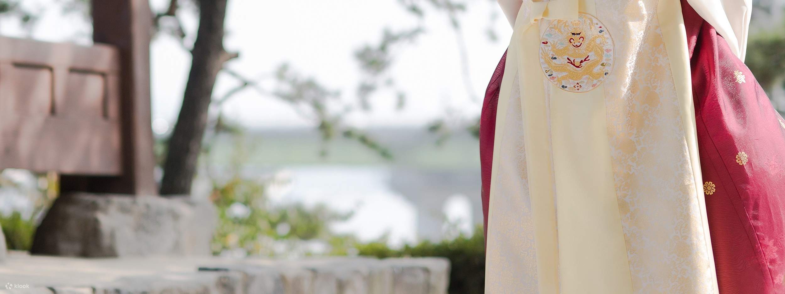 สวมชุดฮันบก (Hanbok) ชุดแต่งกายประจำชาติเกาหลี แล้วมาลองสัมผัสประสบการณ์งานแต่งงานแบบดั้งเดิมกัน