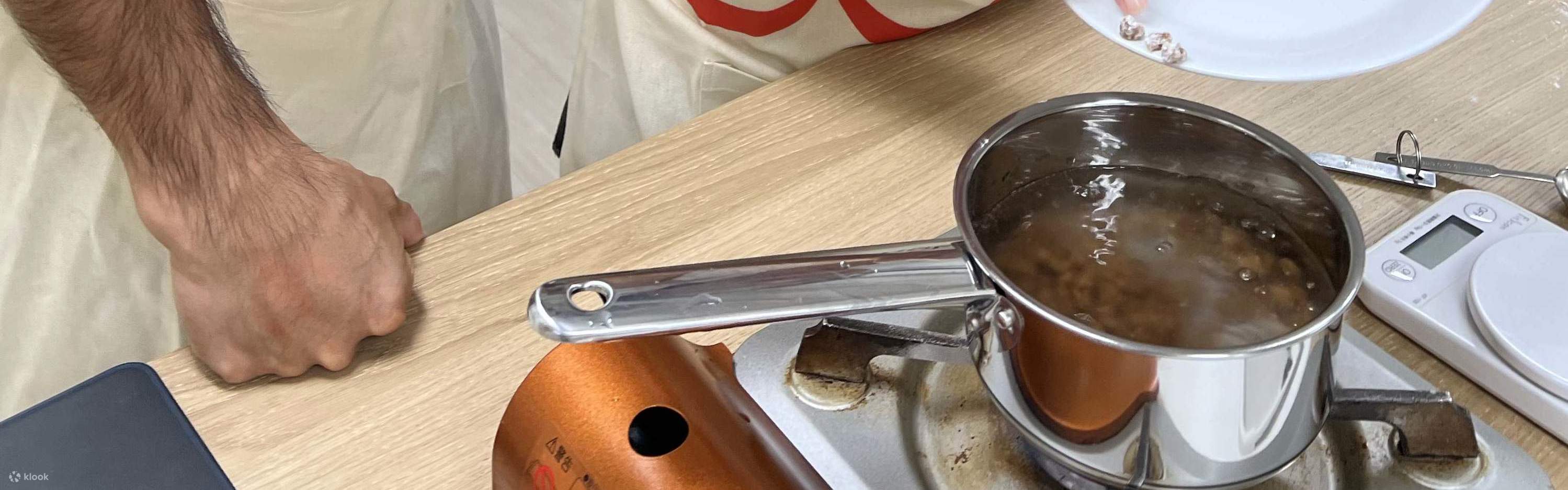 Ya sea solo, en pareja o en familia, esta es una oportunidad única para combinar creatividad, cultura y sabor en una experiencia inigualable.