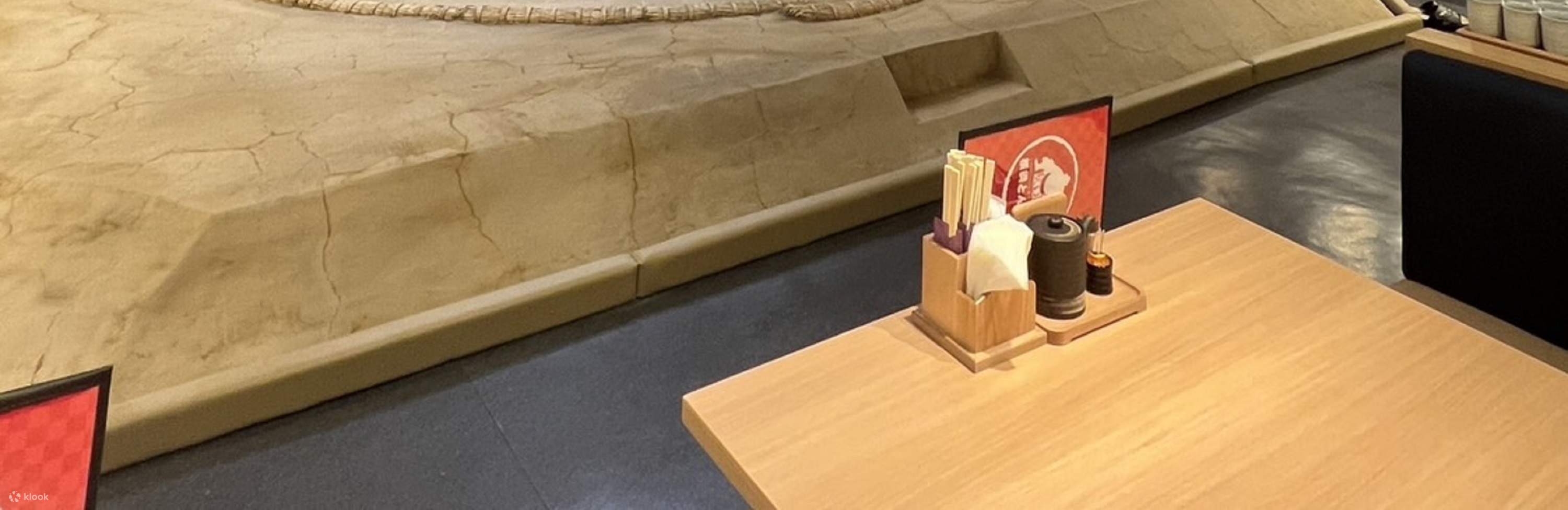 กิจกรรมเรียนรู้เกี่ยวกับซูโม่และทานหม้อไฟจังโกะมื้อเย็นในโตเกียว