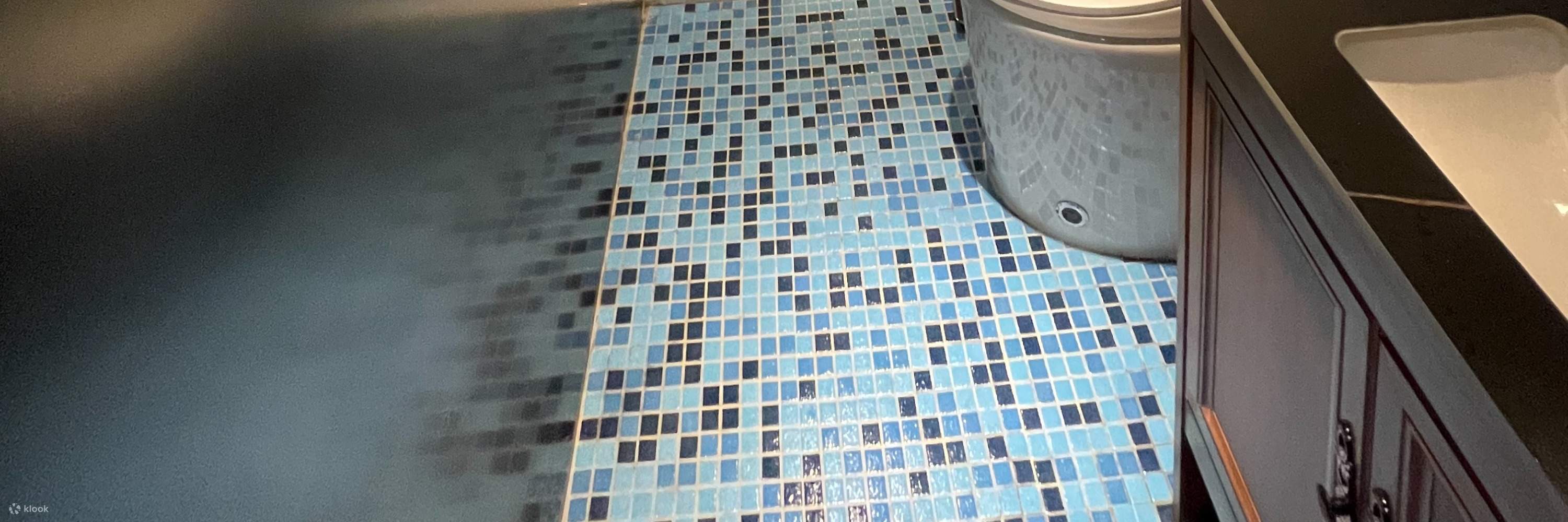 Маленький красивый кемпинг