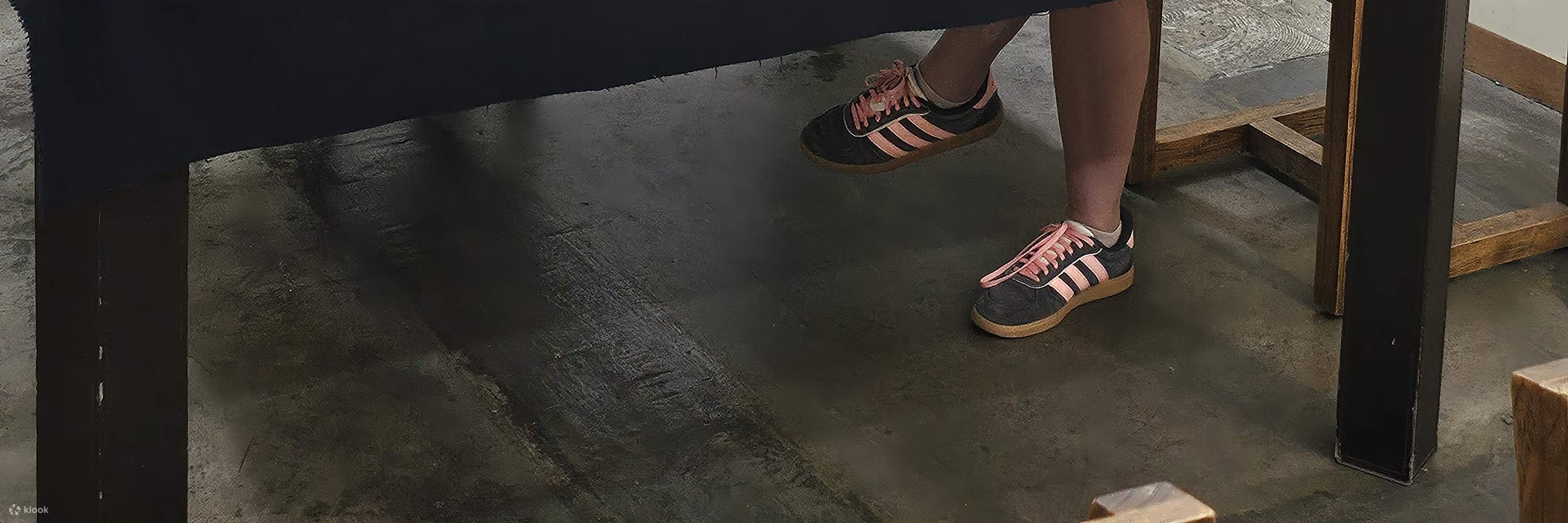 Create a Calligraphy Scroll in Insadong, Seoul