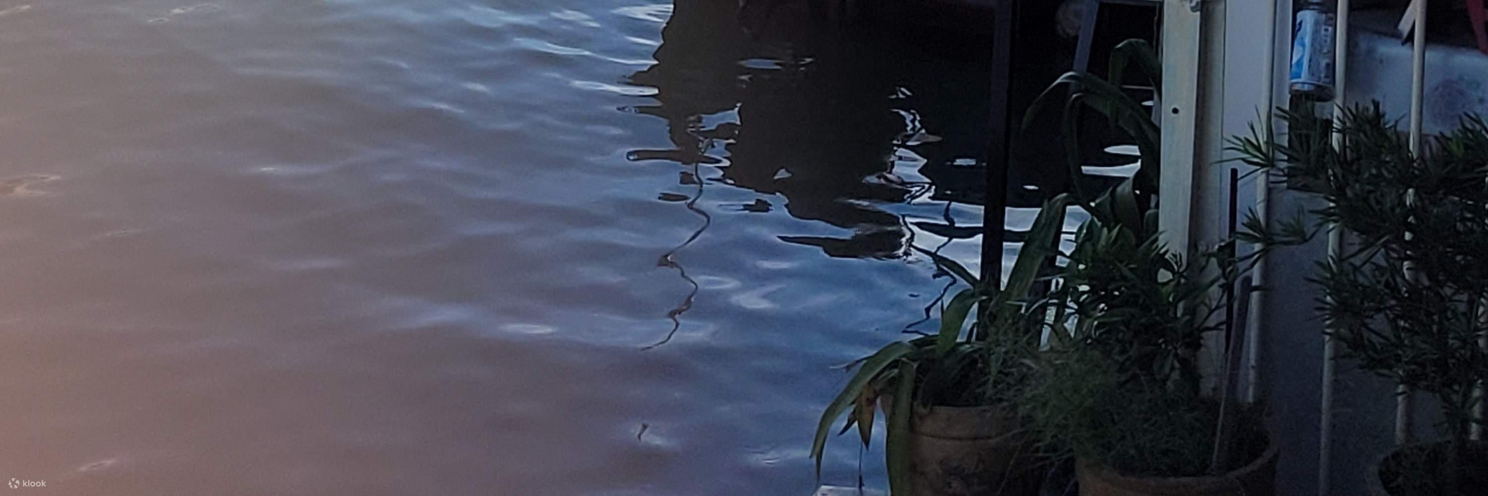 Tiket bot bersiar-siar Tai O