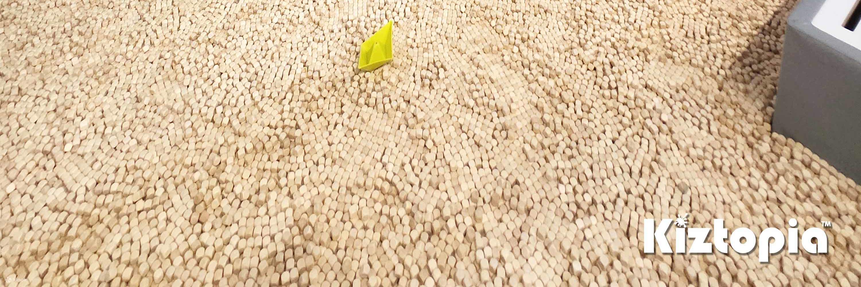 bambini che giocano insieme