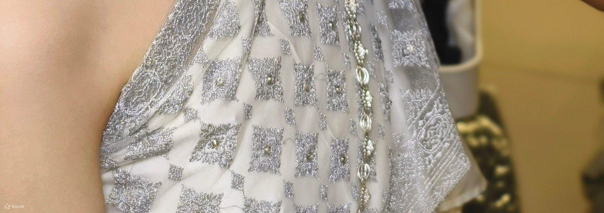 Gandakan kecantikan Anda dengan pengalaman tata rias